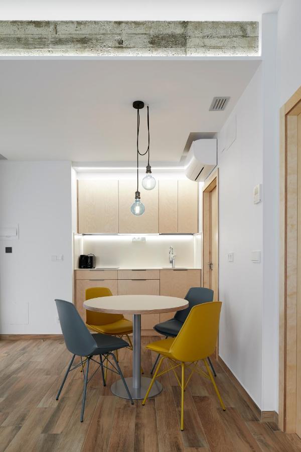 Apartamentos Isaga サラウツ エクステリア 写真