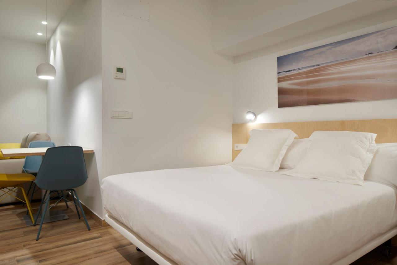 Apartamentos Isaga サラウツ エクステリア 写真